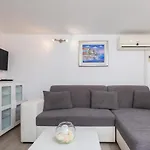 Blanka Rogoznica (Sibenik-Knin)