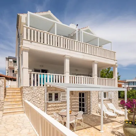 Blanka * Rogoznica (Sibenik-Knin)